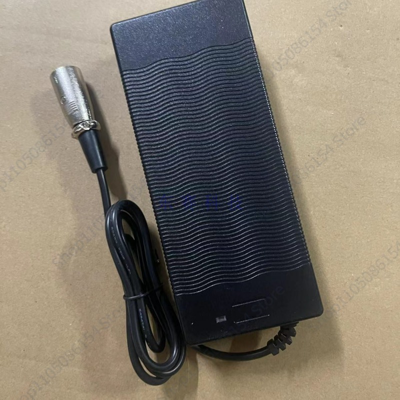 Carregador para scooter elétri - Electric Scooter Charger avaliação e preço